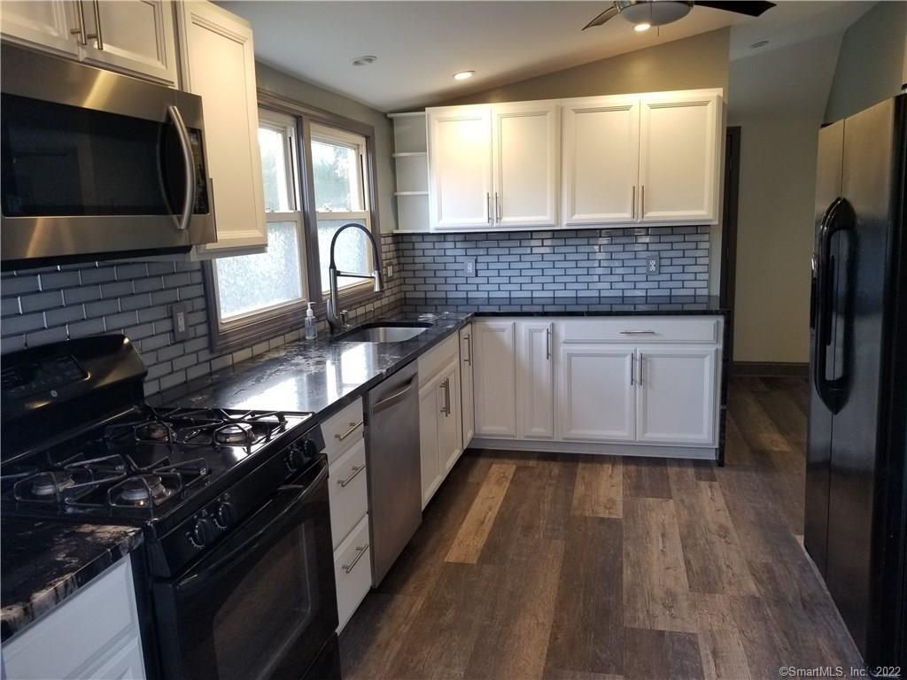 23 Greenlawn Drive Fairfield CT 06825