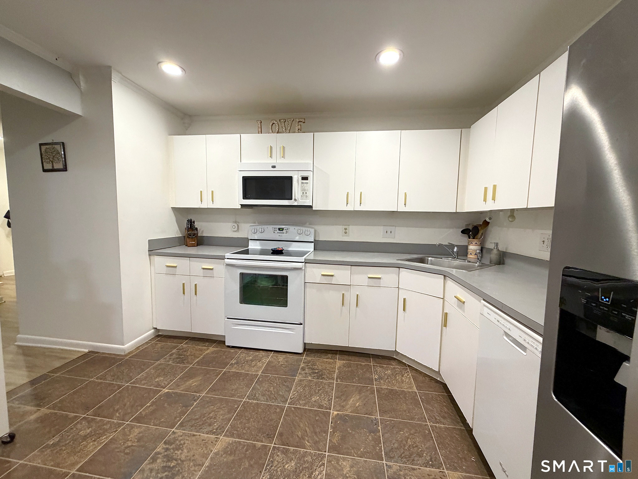 97 Richards Avenue Norwalk CT 06854