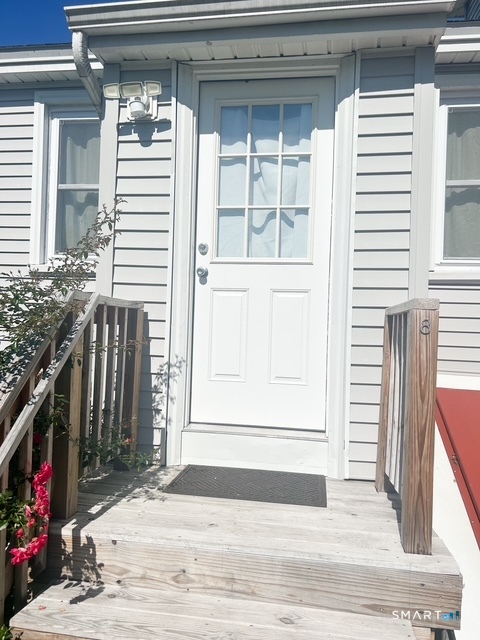 179 Montauk Avenue New London CT 06320