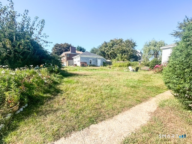 179 Montauk Avenue New London CT 06320