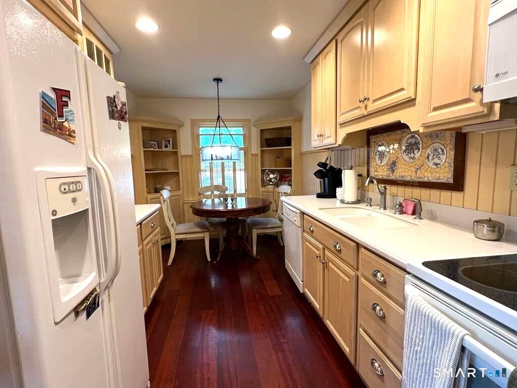 192 Park Street New Canaan CT 06840