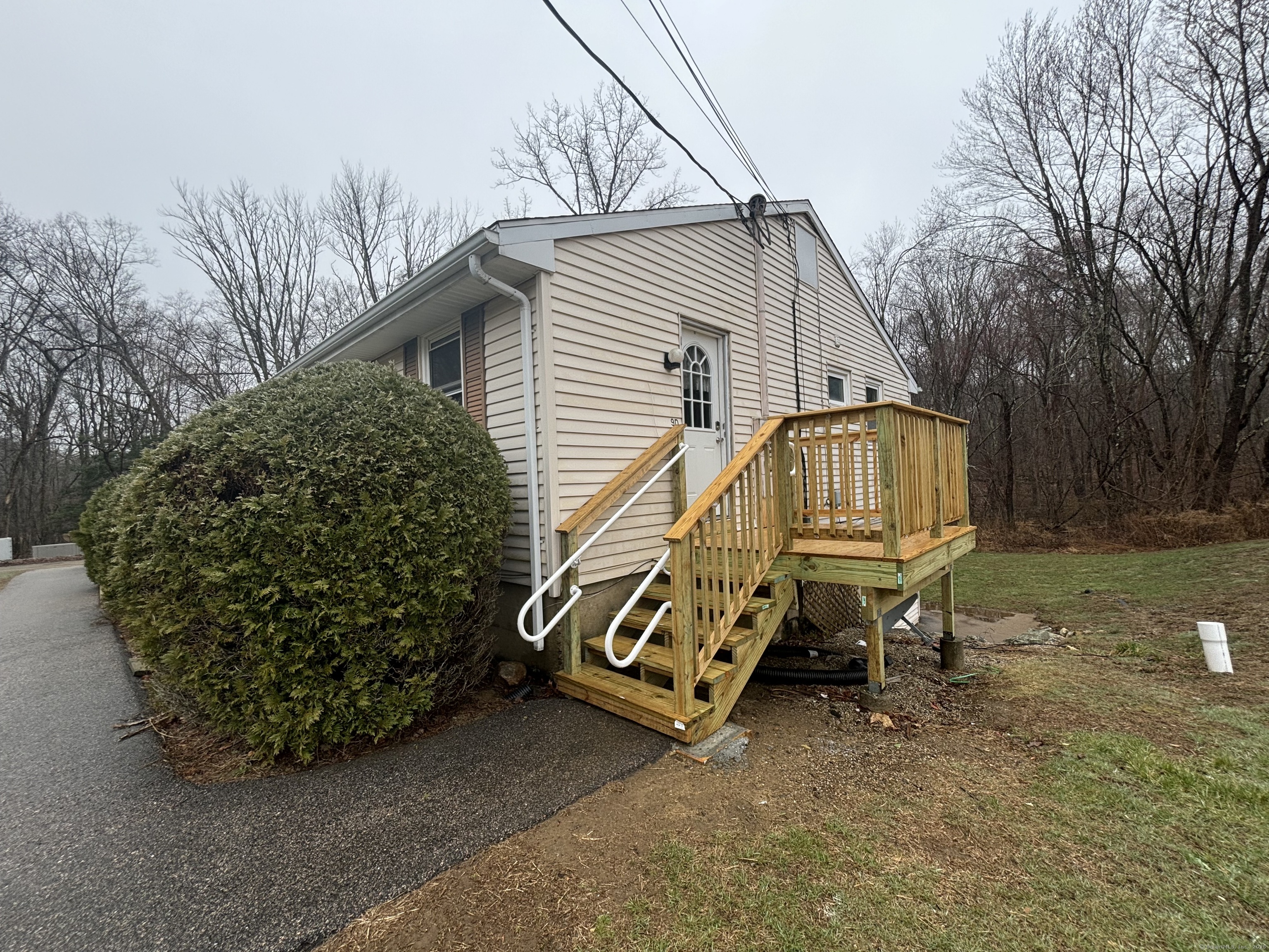 9 White Oak Road Mansfield CT 06250
