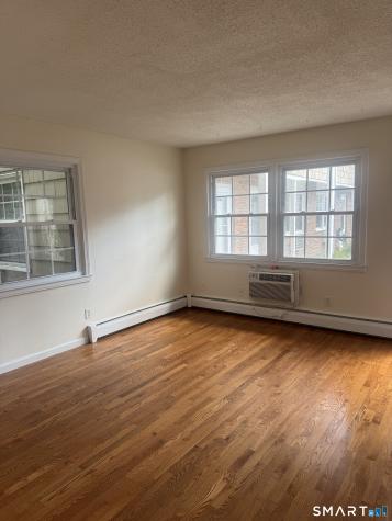 116 Commerce Street Clinton CT 06413