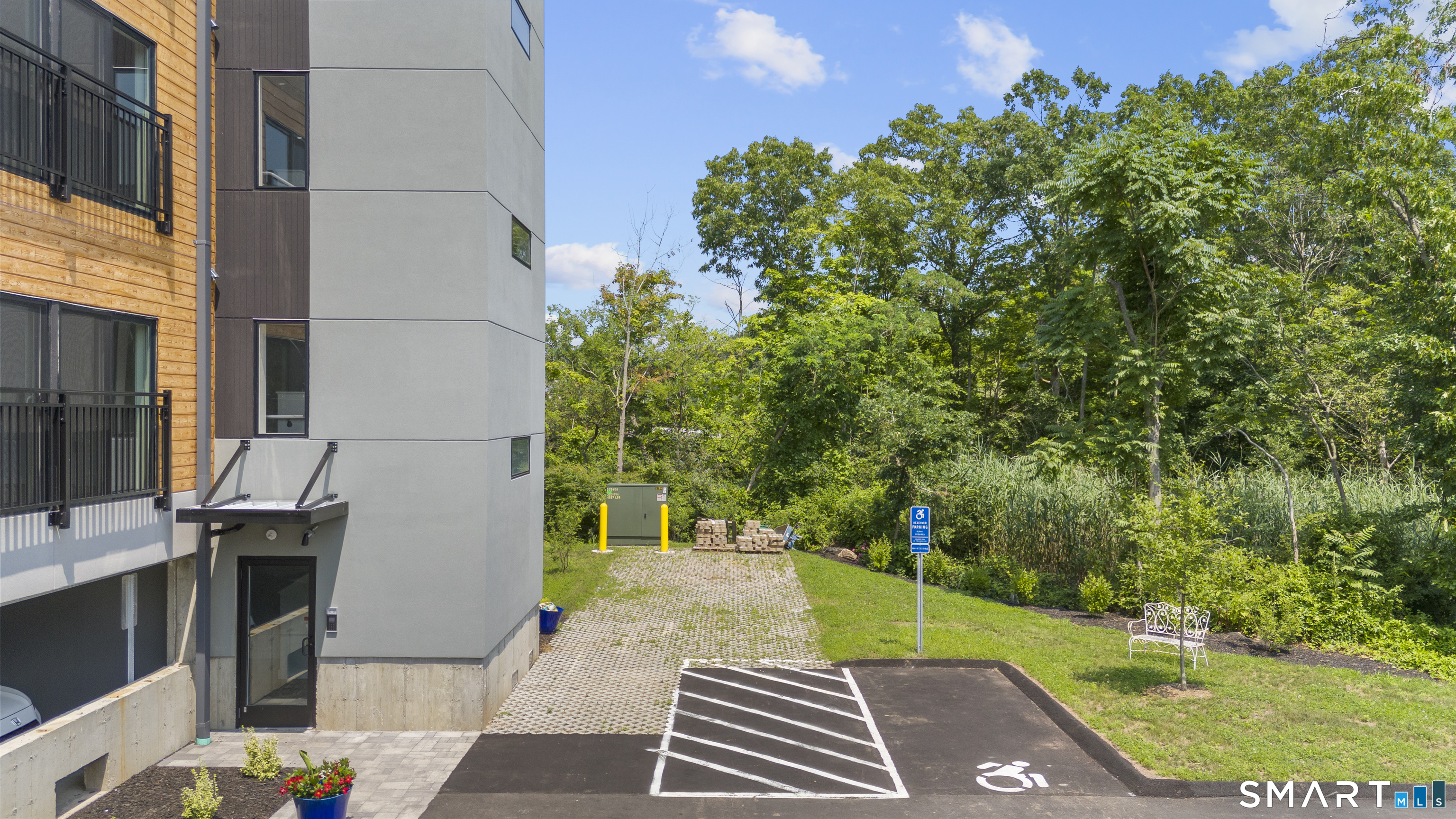 245 East Main Street Branford CT 06405