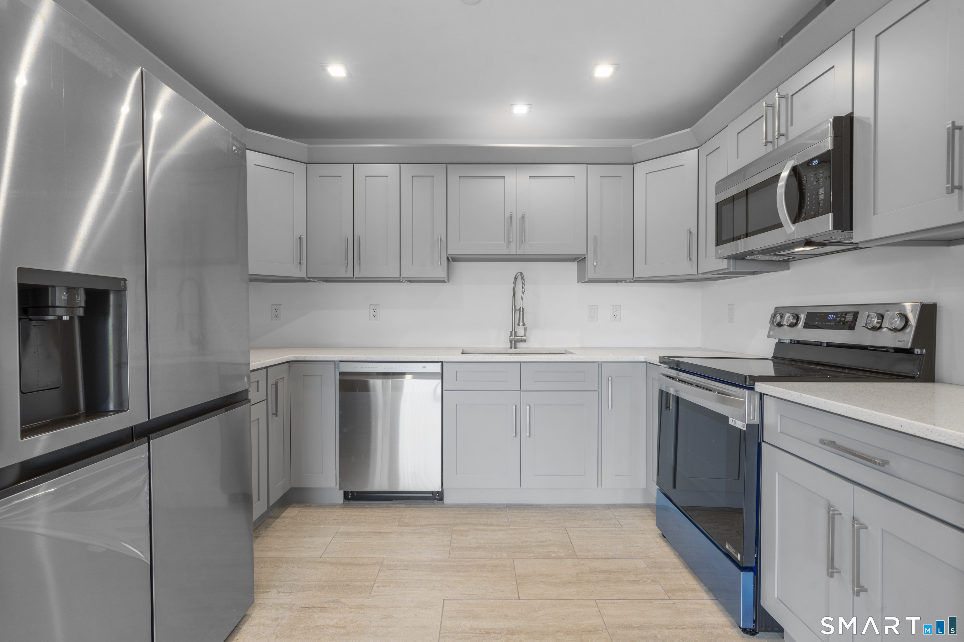 245 East Main Street Branford CT 06405