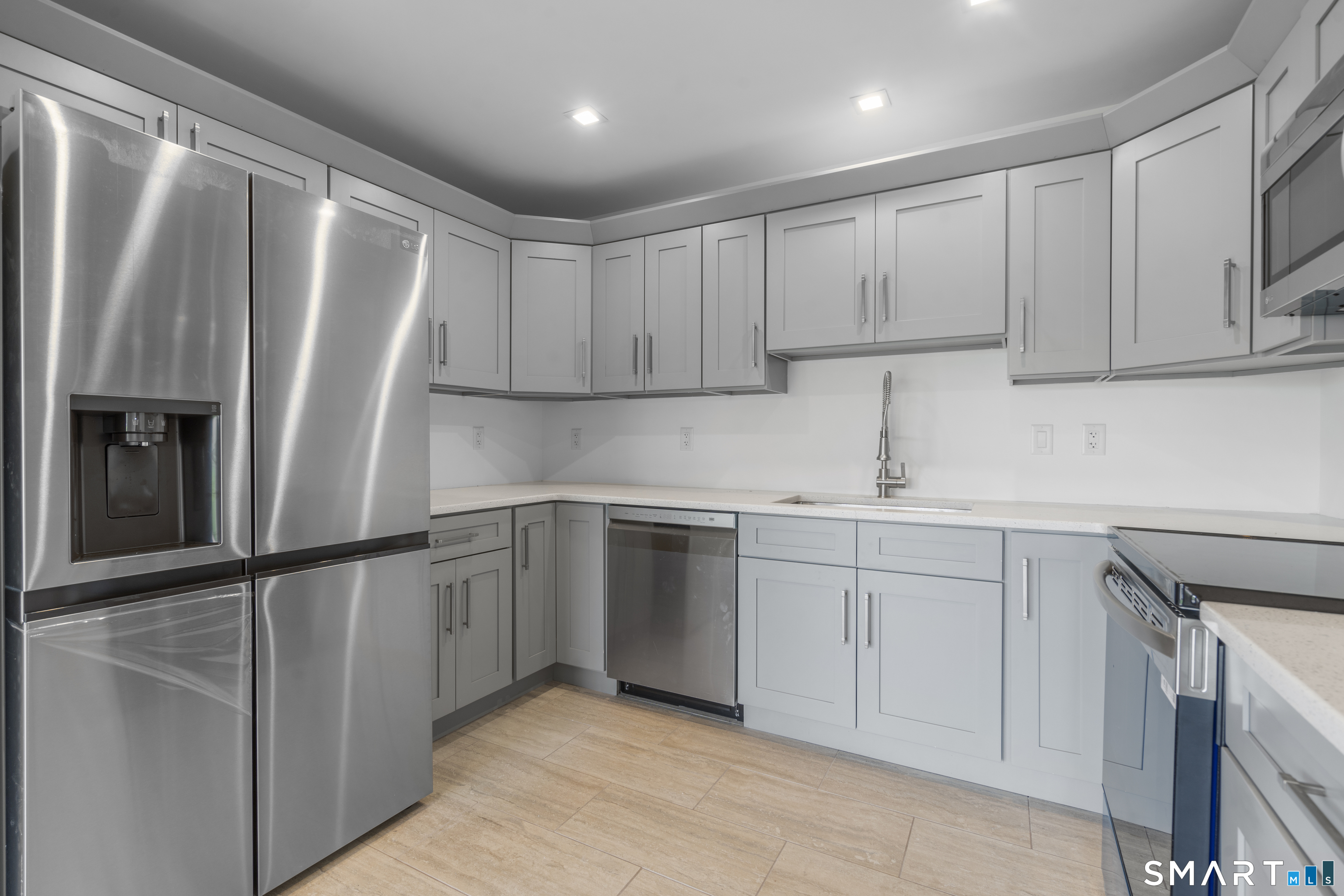 245 East Main Street Branford CT 06405