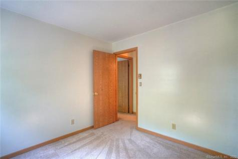 26 Dartmouth Drive Groton CT 06355