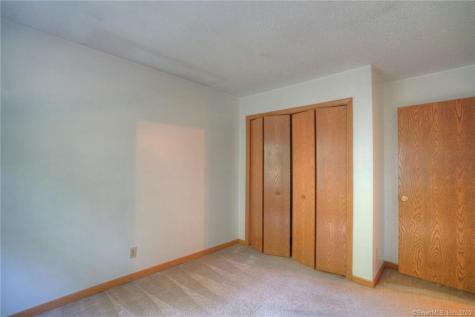 26 Dartmouth Drive Groton CT 06355