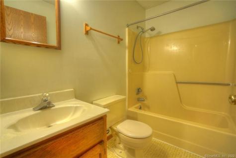 26 Dartmouth Drive Groton CT 06355