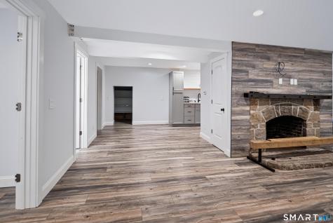 33 Rocky Ridge Drive Trumbull CT 06611
