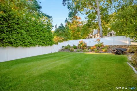 33 Rocky Ridge Drive Trumbull CT 06611