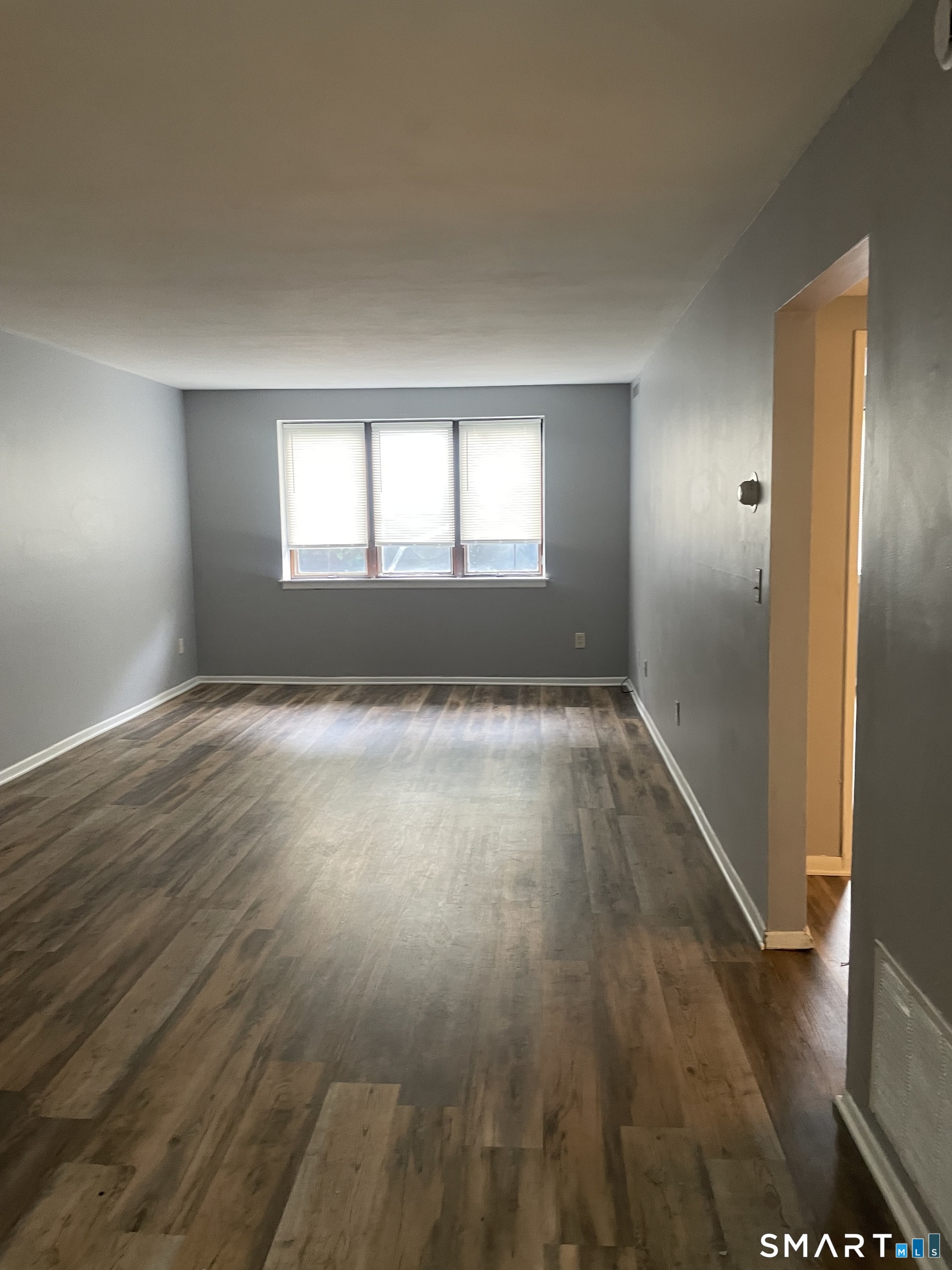 393 Laurel Avenue Bridgeport CT 06605