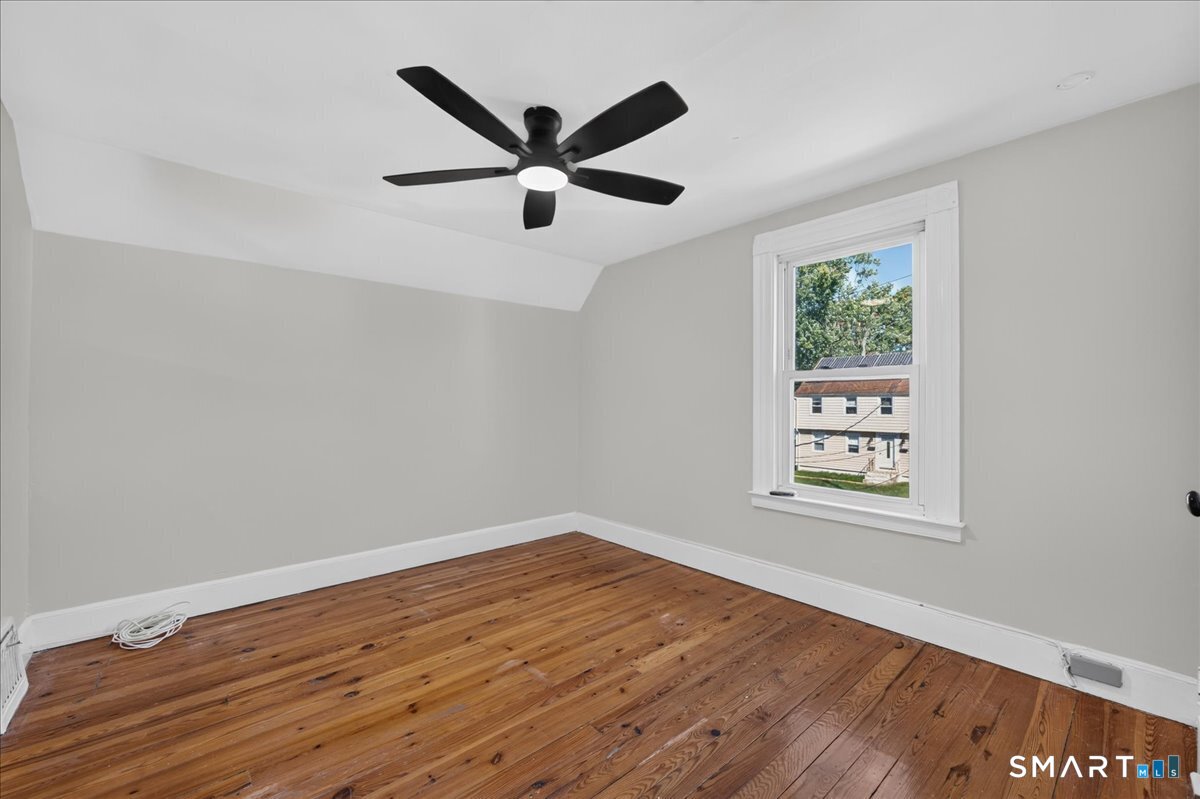 22 Hine Street West Haven CT 06516