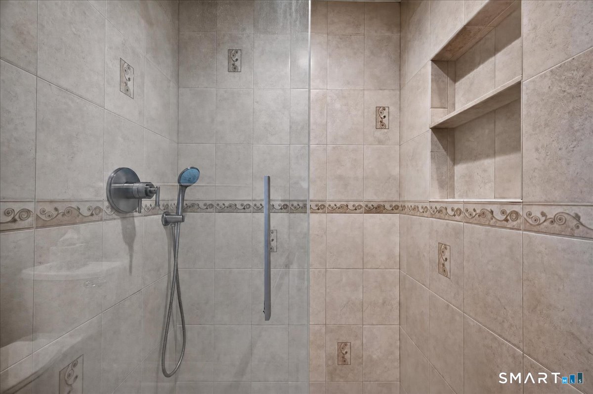 22 Hine Street West Haven CT 06516