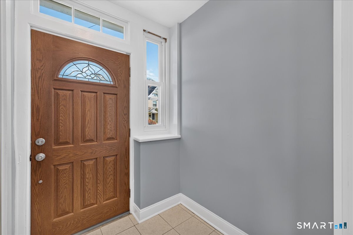 22 Hine Street West Haven CT 06516