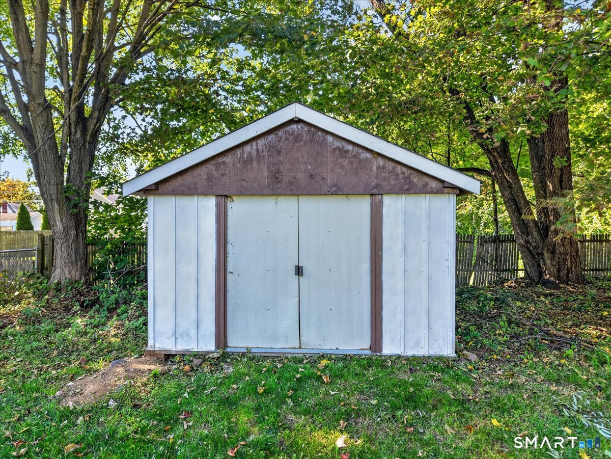 22 Hine Street West Haven CT 06516