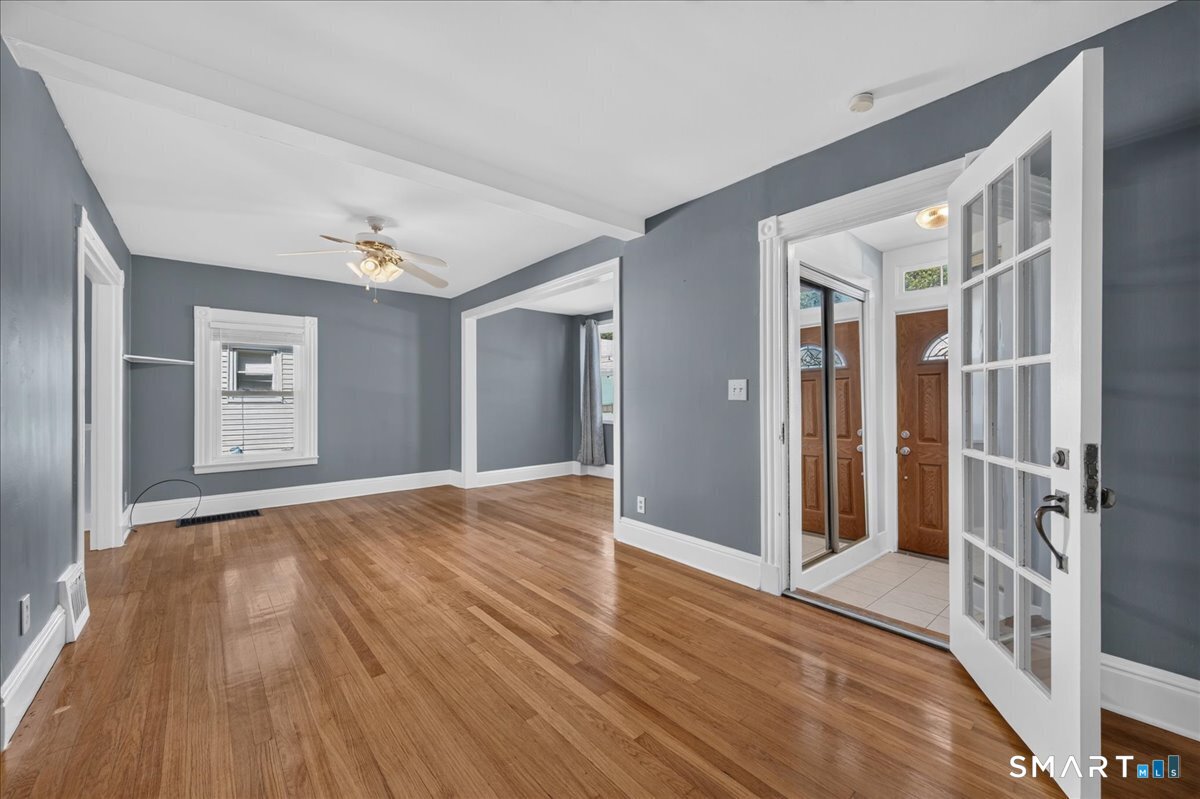 22 Hine Street West Haven CT 06516