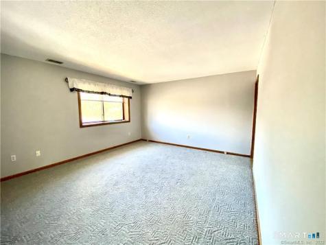 104 Summer Hill Drive South Windsor CT 06074