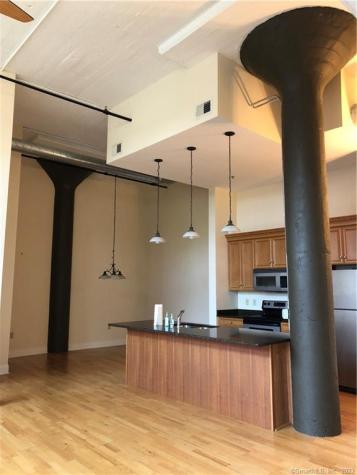 33 Mechanic Street Windsor CT 06095