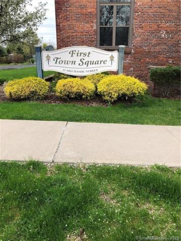 33 Mechanic Street Windsor CT 06095