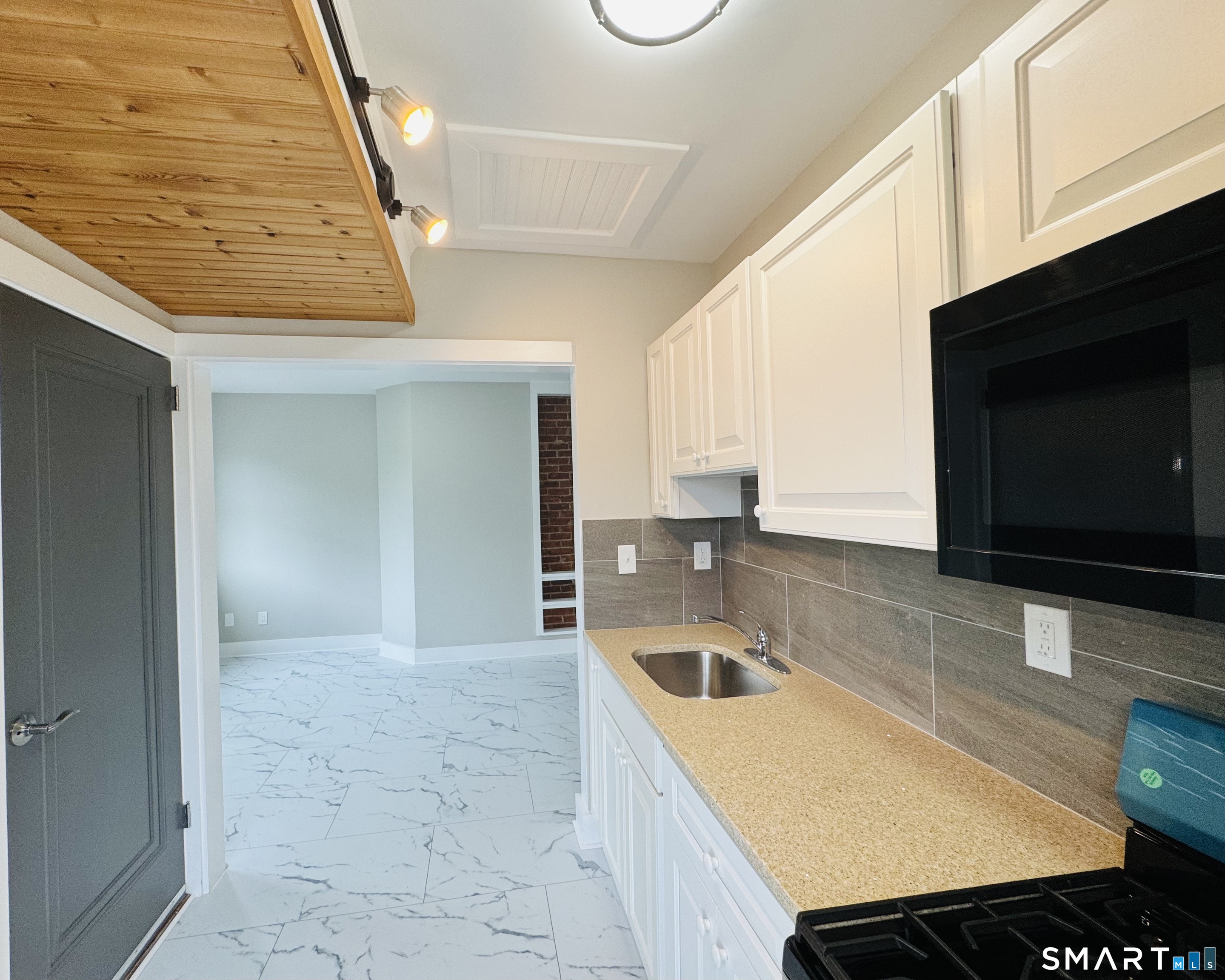 52 Howard Avenue New Haven CT 06519