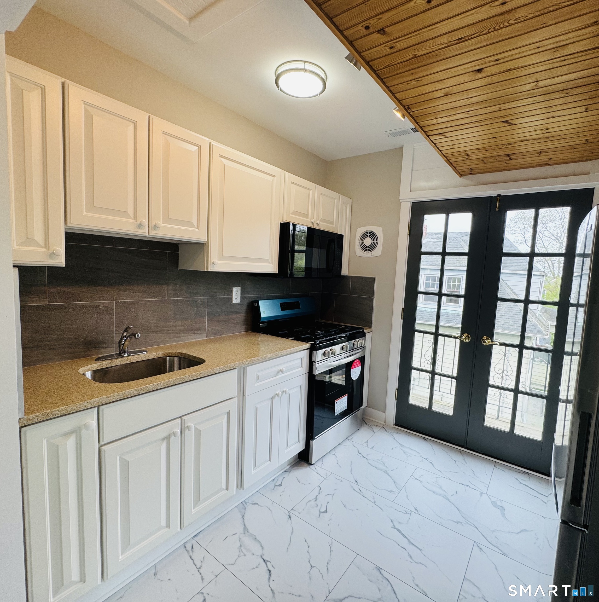 52 Howard Avenue New Haven CT 06519