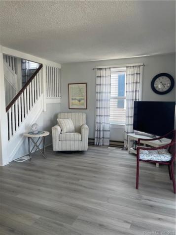 31 Lawrence Avenue Milford CT 06460
