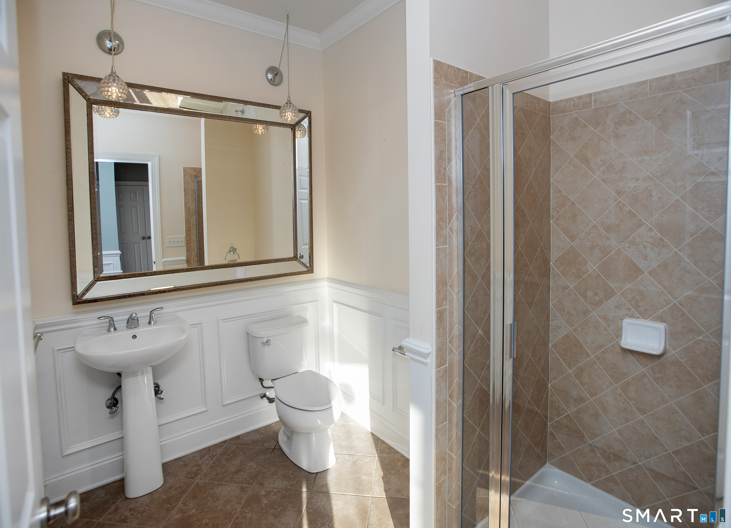 27 Warrington Round Danbury CT 06810