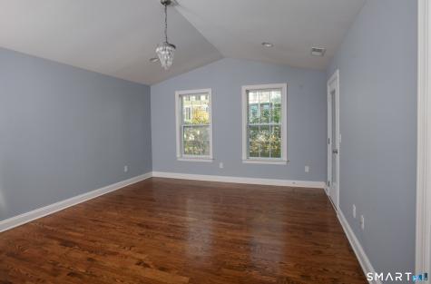 27 Warrington Round Danbury CT 06810