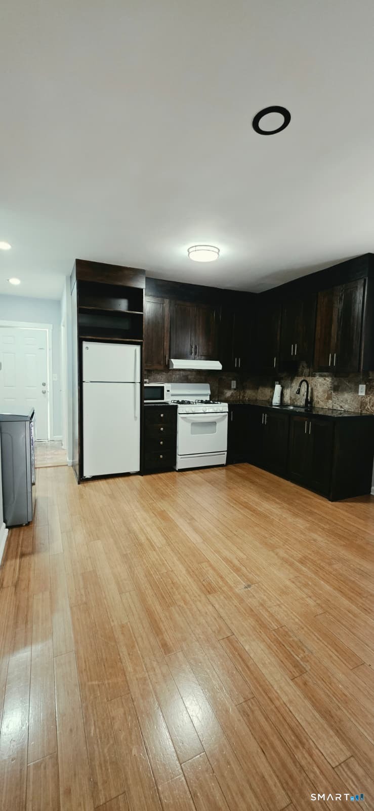 1144 Hancock Avenue Bridgeport CT 06605