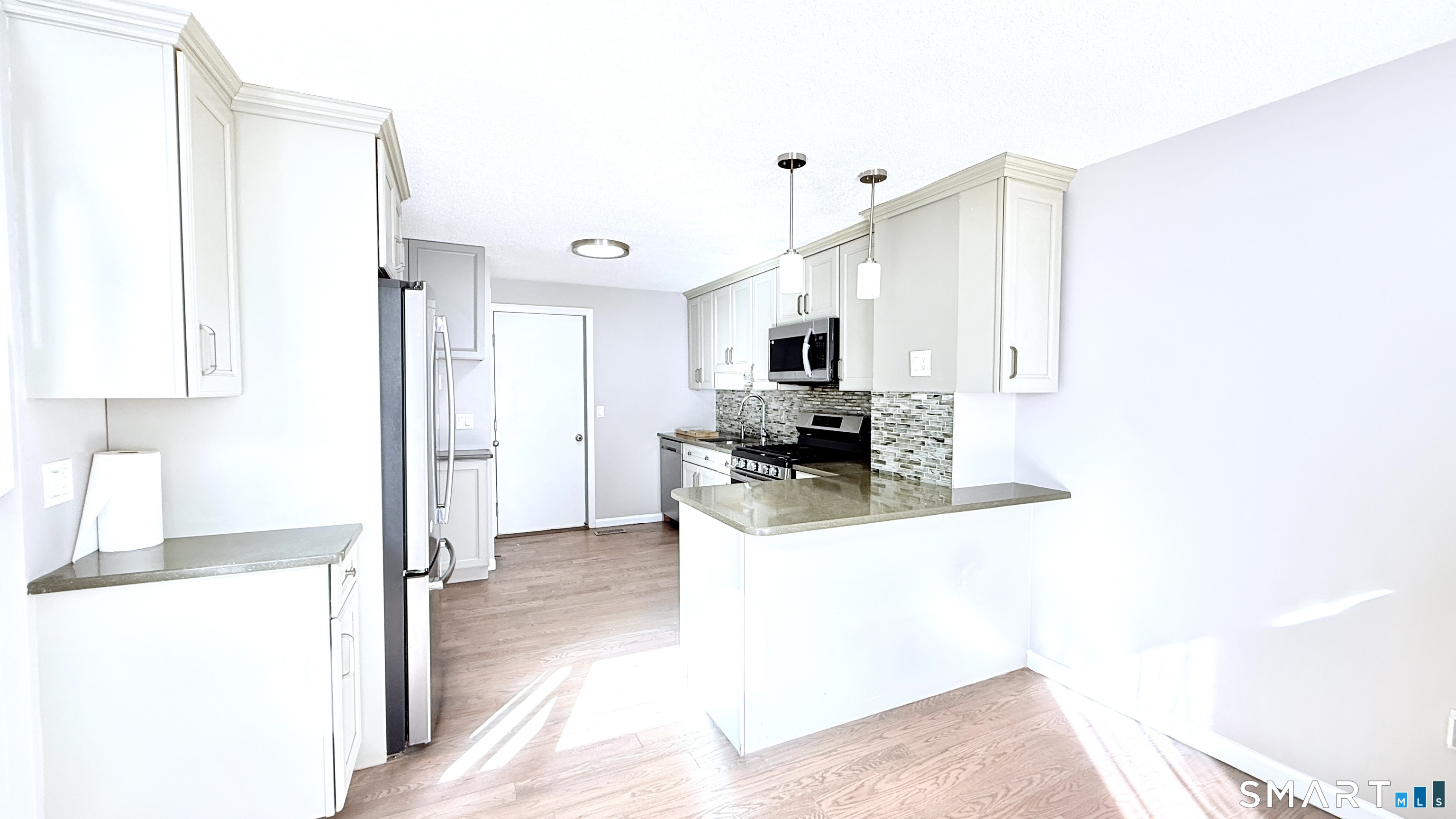 16 Arthur Drive South Windsor CT 06074