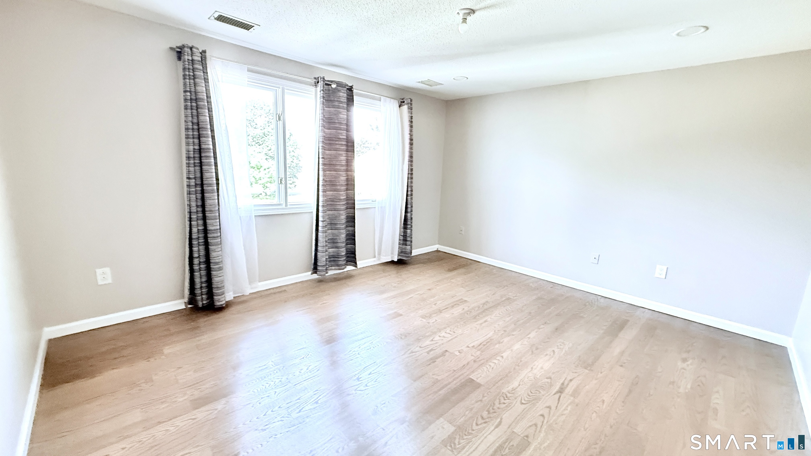 16 Arthur Drive South Windsor CT 06074