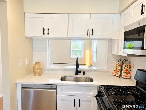 172 Stonybrook Road Stratford CT 06614