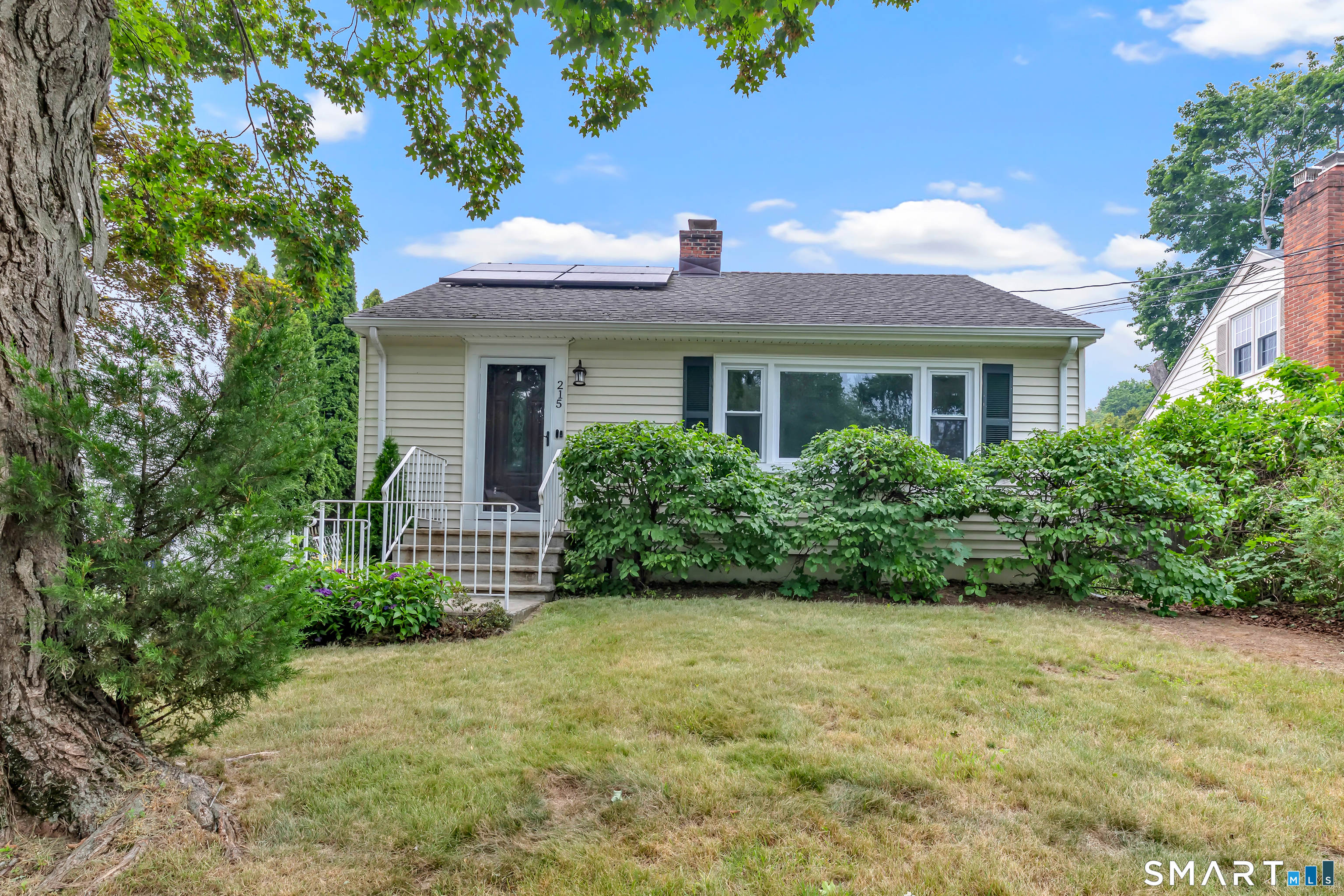 215 Bennett Street Fairfield CT 06825