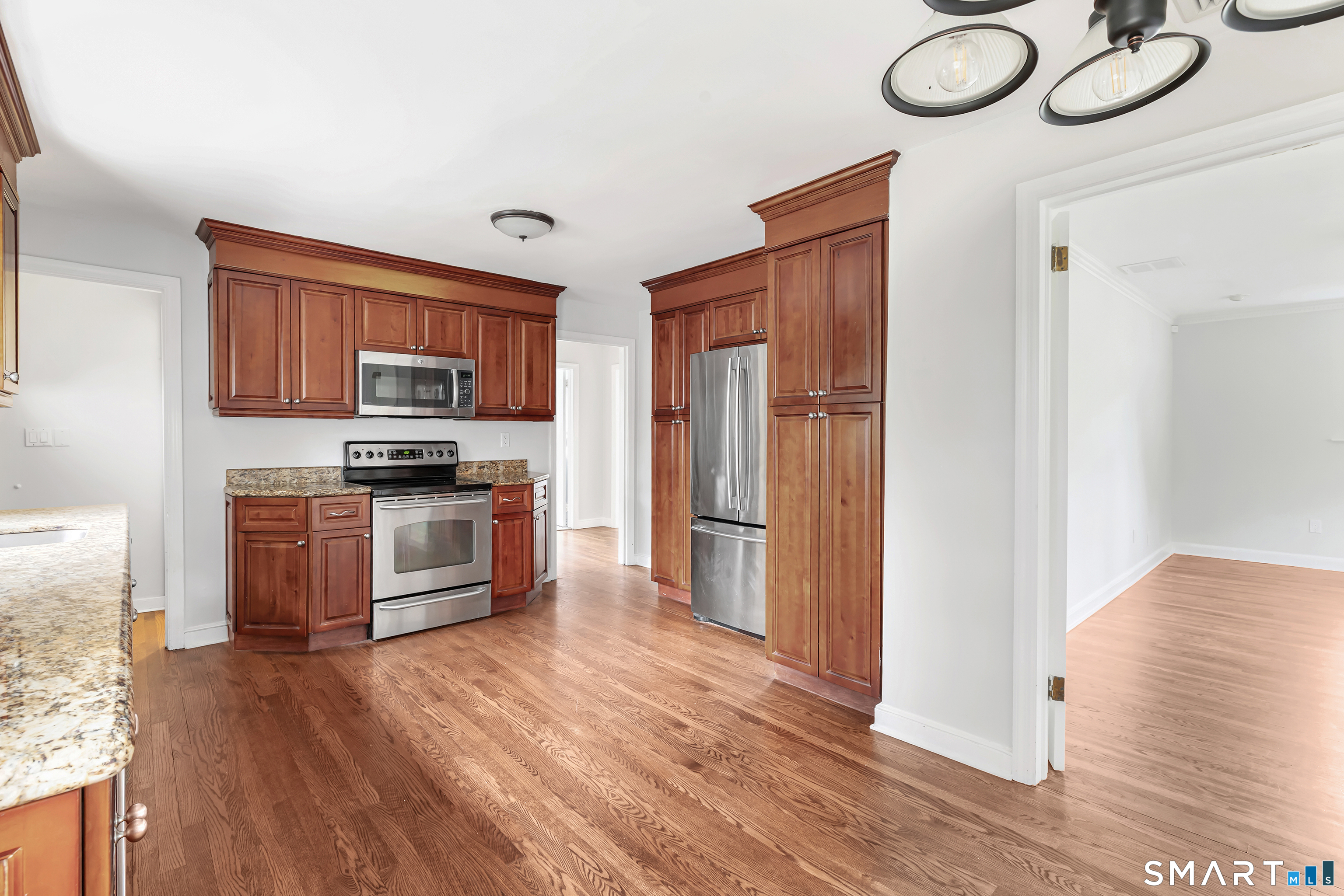 215 Bennett Street Fairfield CT 06825