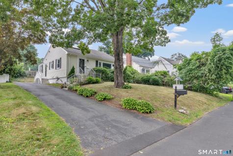 215 Bennett Street Fairfield CT 06825