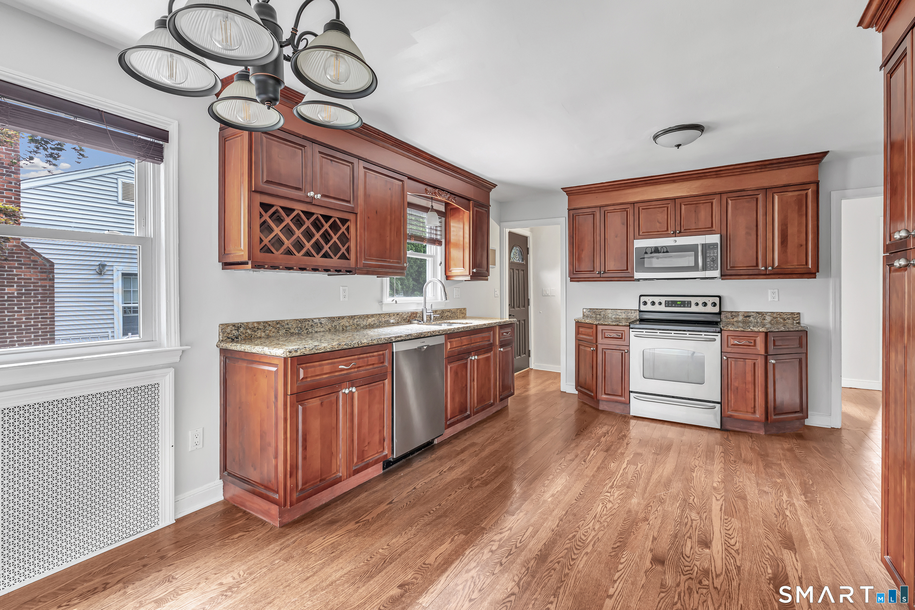 215 Bennett Street Fairfield CT 06825
