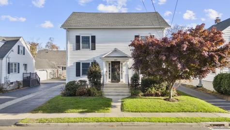 447 Reef Road Fairfield CT 06824