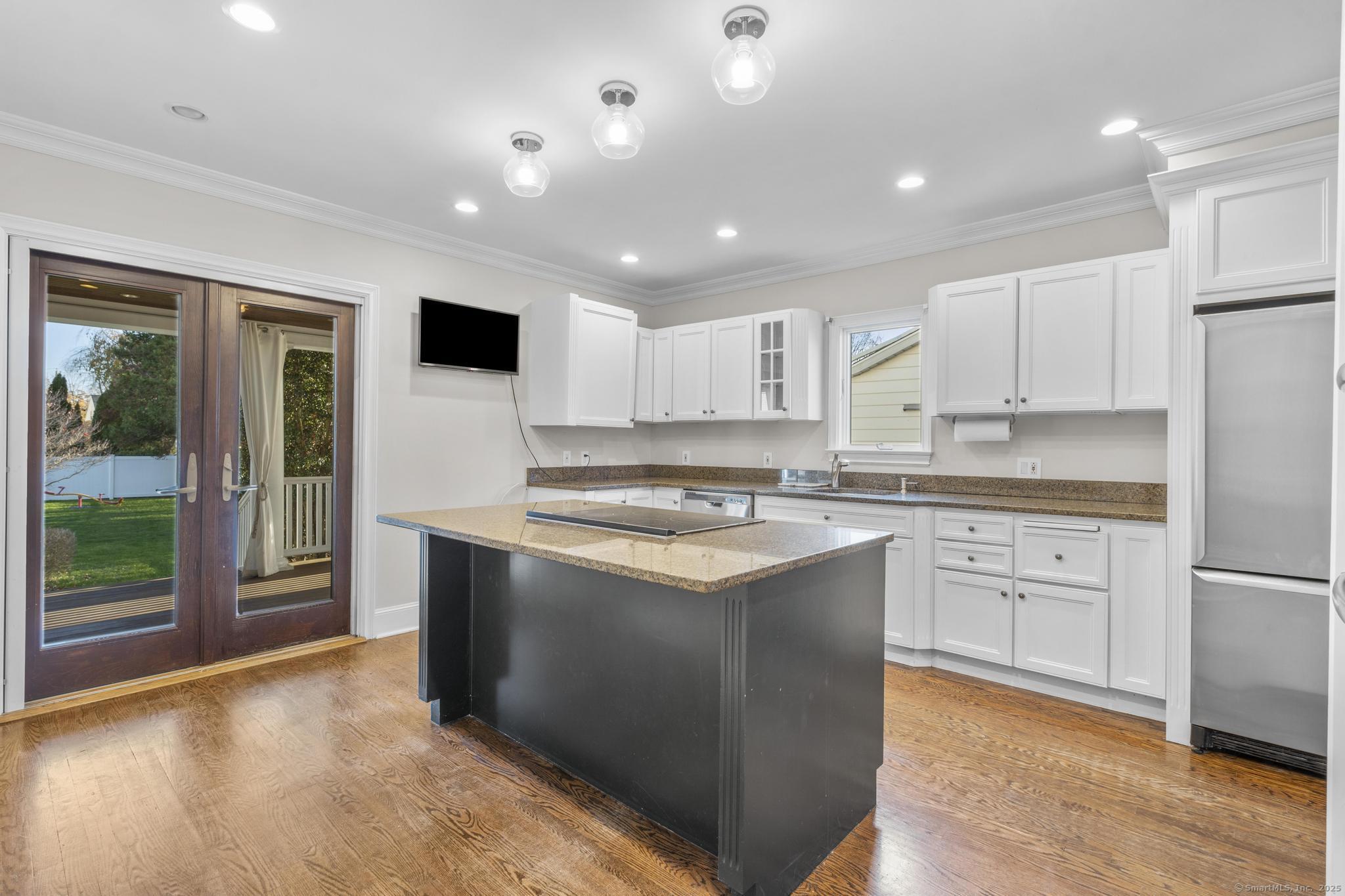 447 Reef Road Fairfield CT 06824