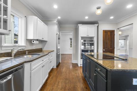447 Reef Road Fairfield CT 06824