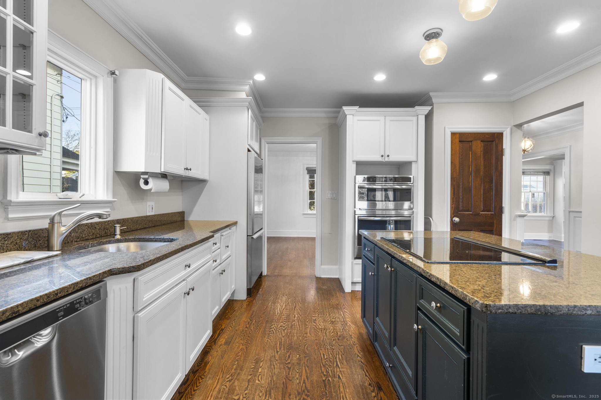 447 Reef Road Fairfield CT 06824