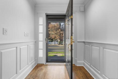 447 Reef Road Fairfield CT 06824