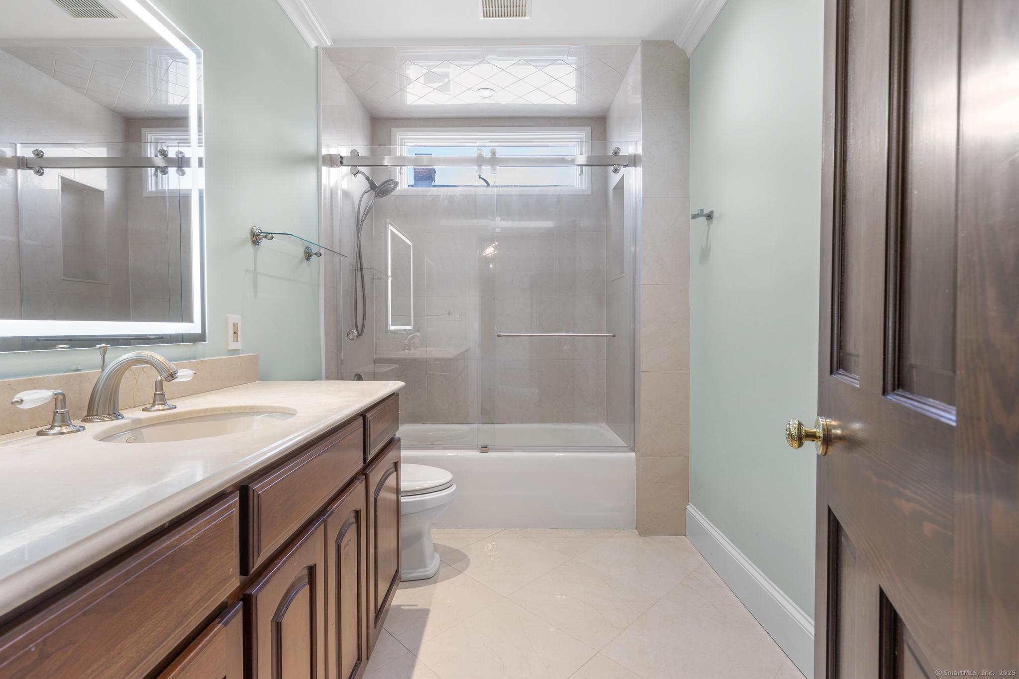 447 Reef Road Fairfield CT 06824