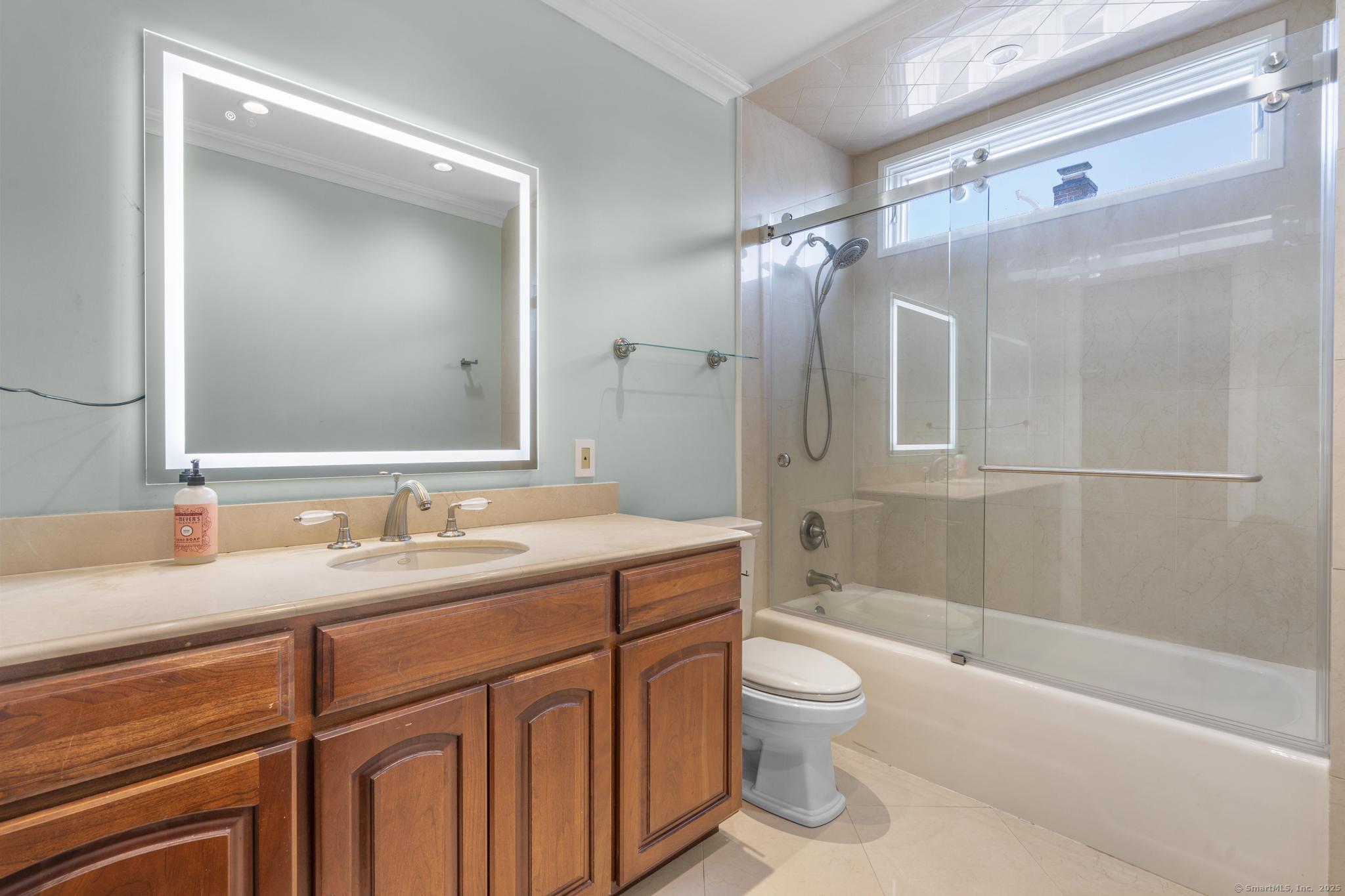 447 Reef Road Fairfield CT 06824