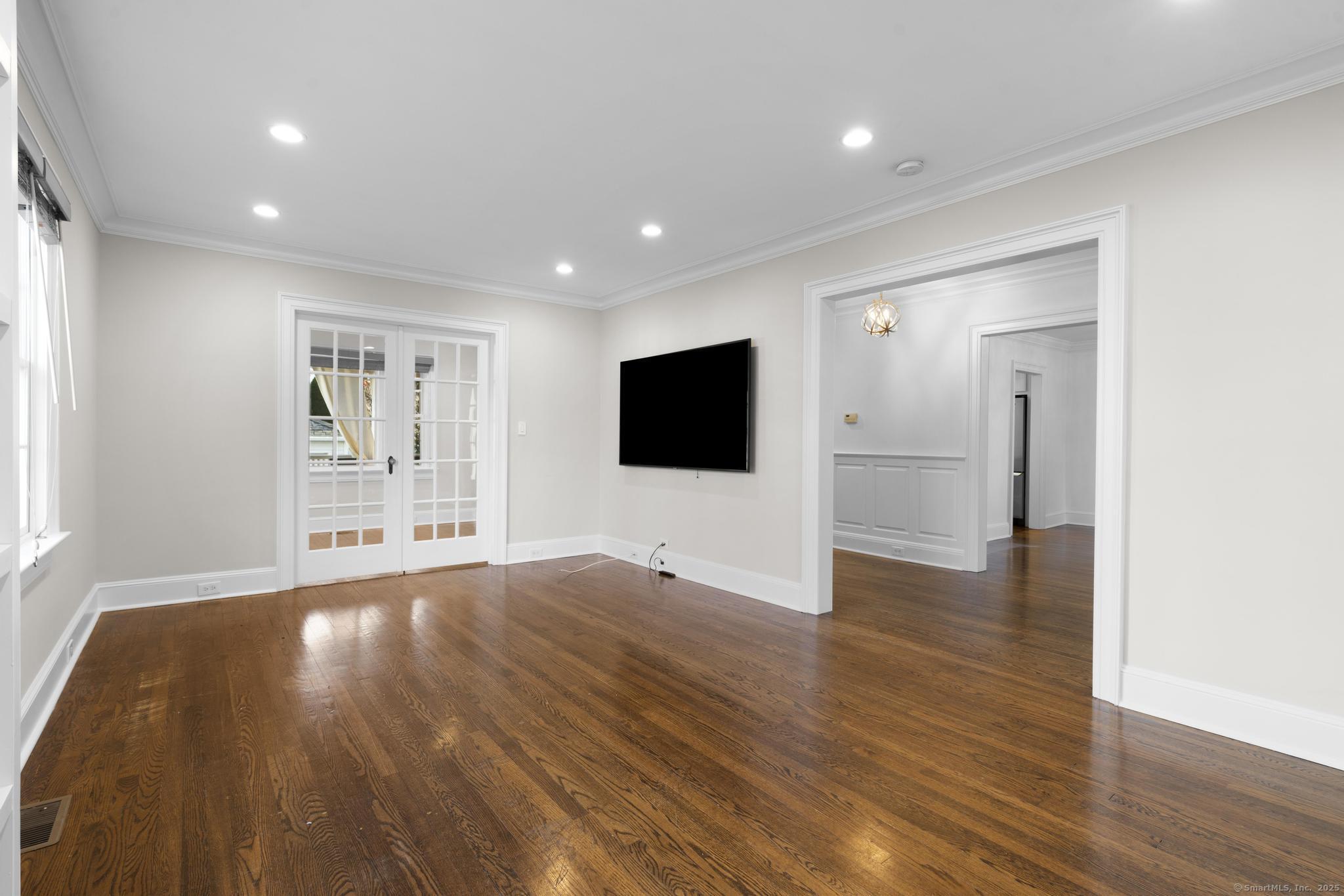 447 Reef Road Fairfield CT 06824