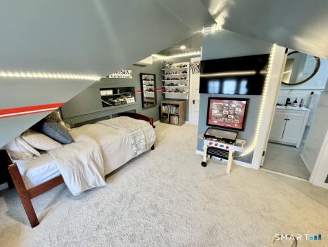 213 Rowayton Avenue Norwalk CT 06853