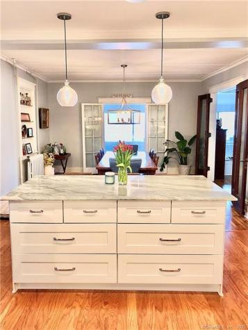 213 Rowayton Avenue Norwalk CT 06853