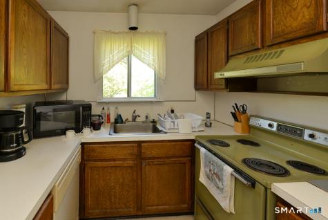 548 Heritage Village Southbury CT 06488