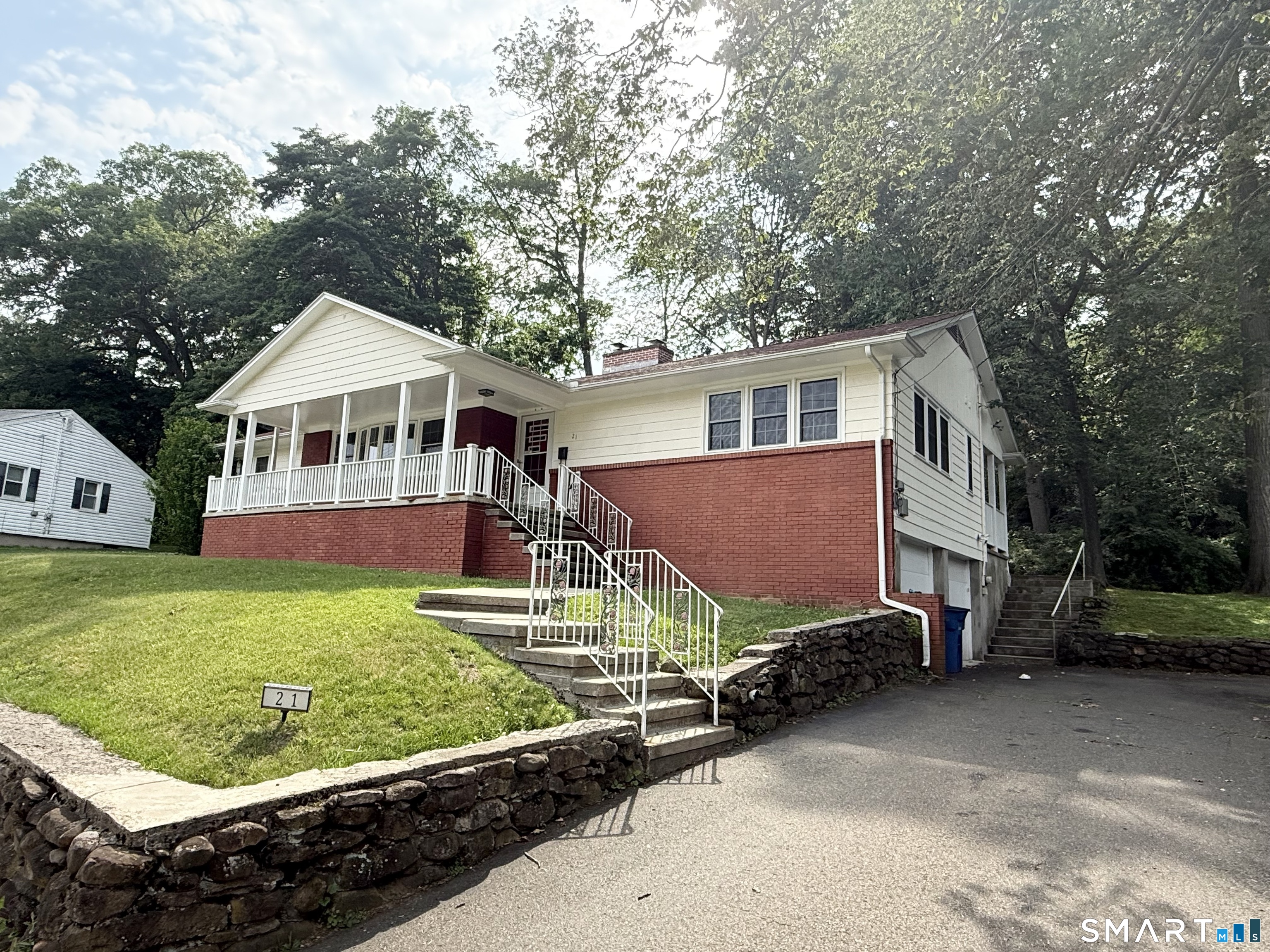 21 Byron Place New Haven CT 06515