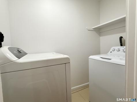 21 Byron Place New Haven CT 06515
